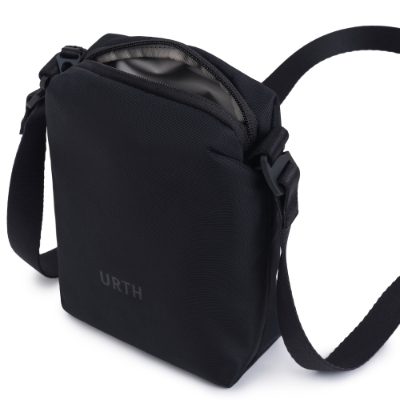 Urth Point and Shoot Pouch (Black)